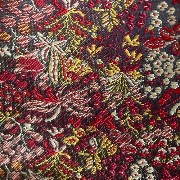 For the lovers, the dreamers and the wonders. Made in PRC size AU 12 UK 12 US 10 - Picture 3 of 7